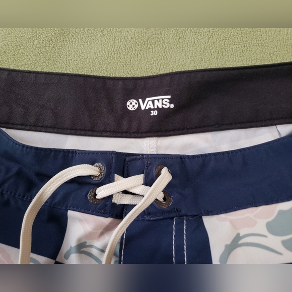 Vans Checkerboard Roses Swim Trunks - Picture 5 of 11